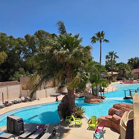 4 étoiles Parc Aquatique à 300m De La Camping *