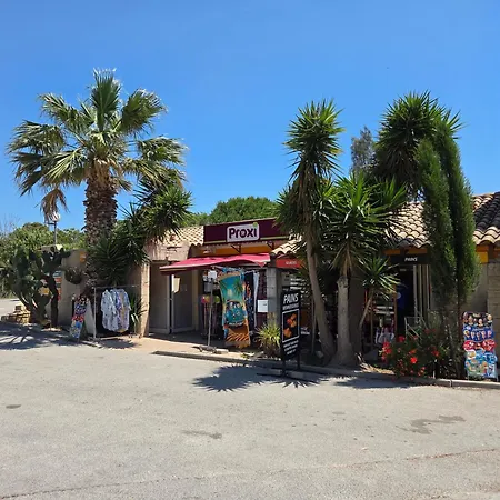Camping 4 étoiles Parc Aquatique à 300m De La Hyères